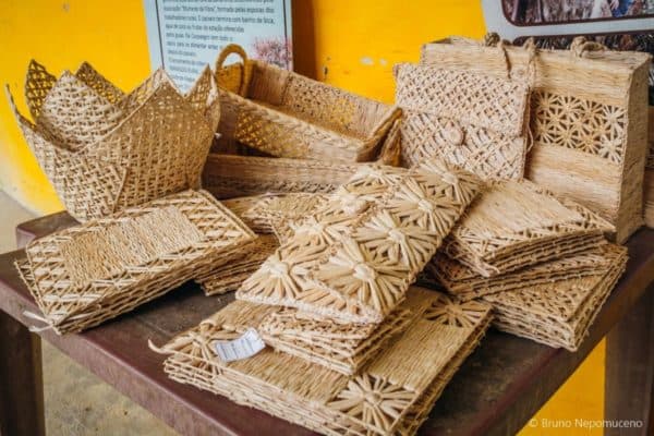 Artesanato em Fibras Naturais - Associação Mãos de Barra